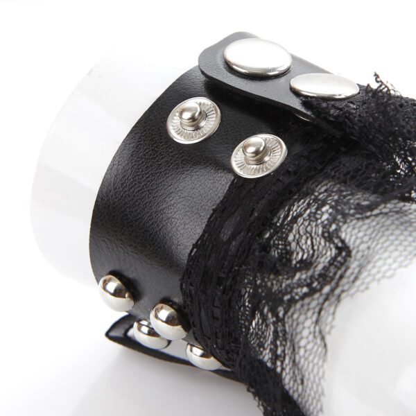 Alana Hand Choker - Gothic Lace Cuff