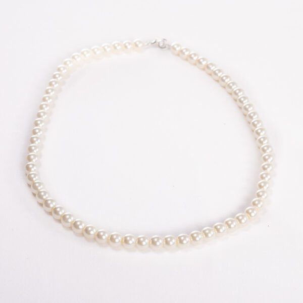 Handmade Beaded Necklace - Creamy White
